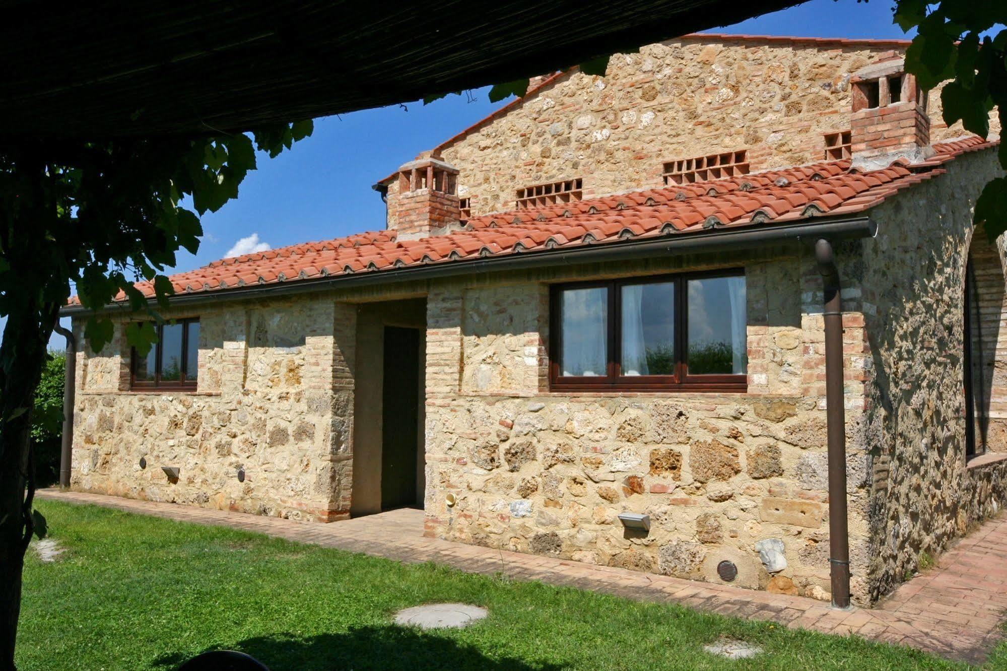 Podere Il Pino Poggibonsi Exterior photo