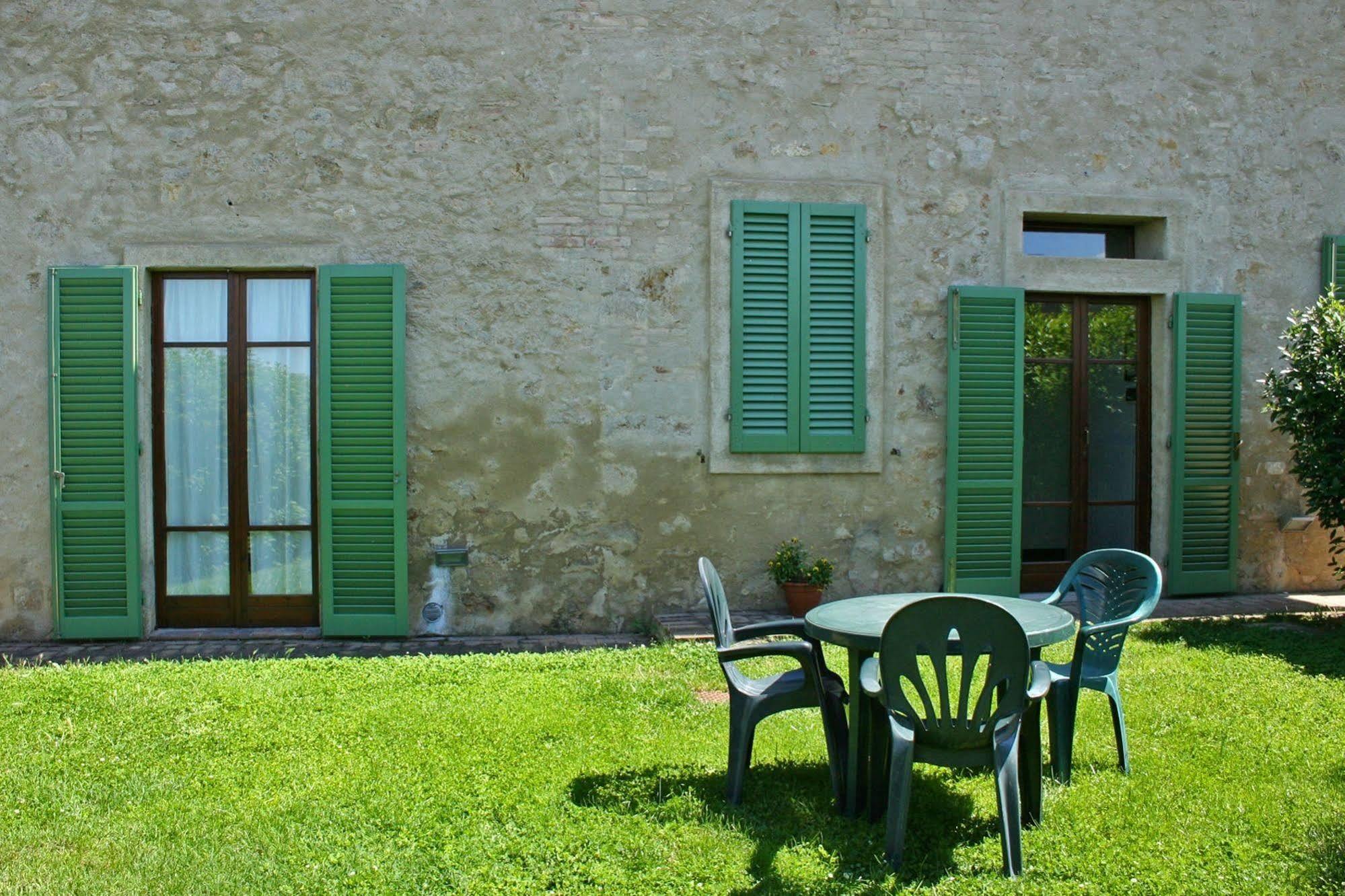 Podere Il Pino Poggibonsi Exterior photo